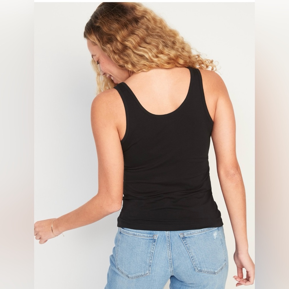 🆕 Old Navy Women's First-Layer Tank Top Sleeveless Black Medium 8-10 Tall Long - Picture 2 of 15